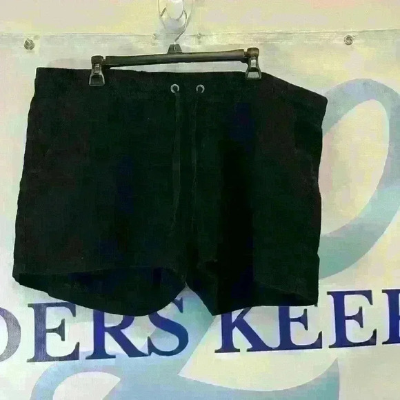Old Navy women’s black drawstring shorts - Picture 1 of 7